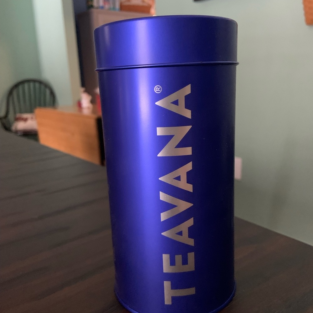 Teavana 8 oz tin